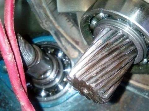 看起来是爱车的行为，但实际上最伤发动机，这3个行为习惯你有吗