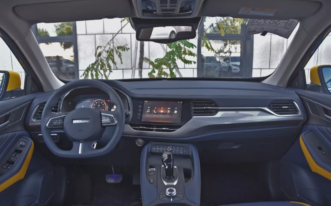 想做整条街最靓的仔?这4款十万级轿跑SUV可别错过了