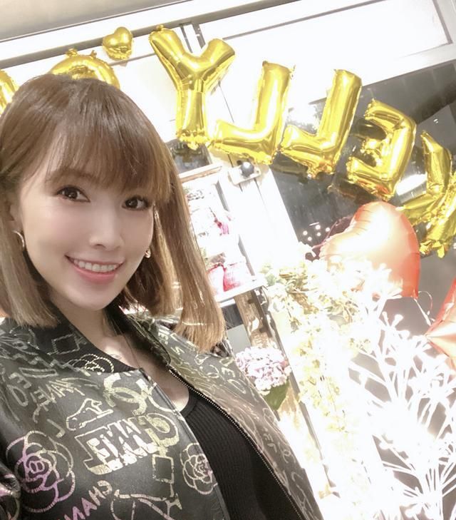 林志颖娇妻36岁生日，陈若仪生三娃身材依旧苗条
