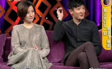 刘亦菲妈妈早年和舒畅合照：她美的让人第一眼都看不到舒畅