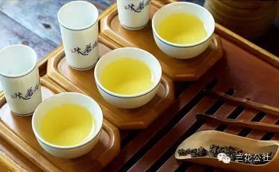 茶，是文学大师创作的作料，也是他们的生活情趣