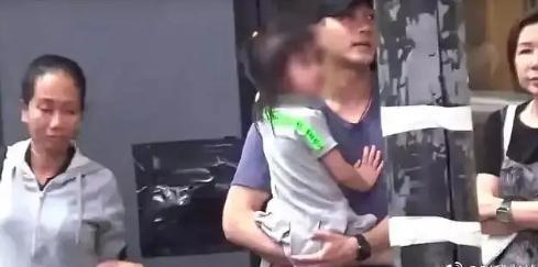 小糯米正面照，颜值和杨幂没关联性，倒和刘恺威微调前一模一样