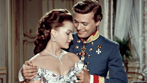 茜茜公主喜欢呆在的匈牙利是一种什么生活体验?...