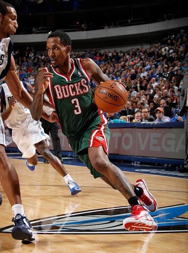 NBA历史上有哪个球星曾经红于一时，最后就被人们遗忘的球星？