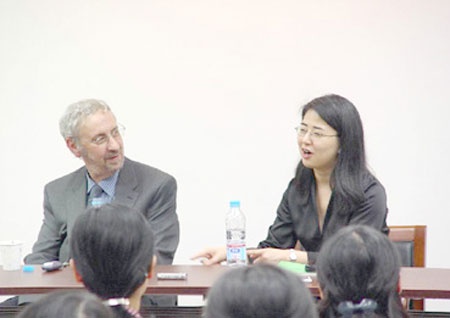 13岁被北大特招录取，成哈佛史上最年轻女博士，却嫁给了美国人
