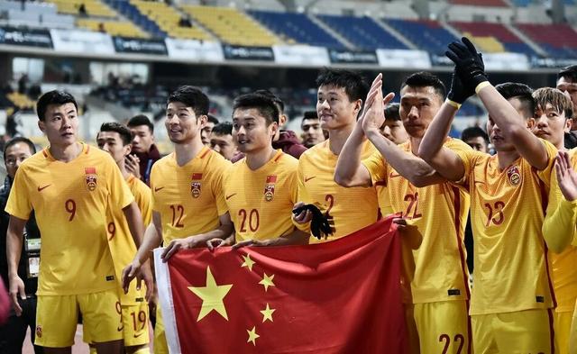 名记：最烦球迷这种说法！国足世界杯出线谁也做不到，可是……