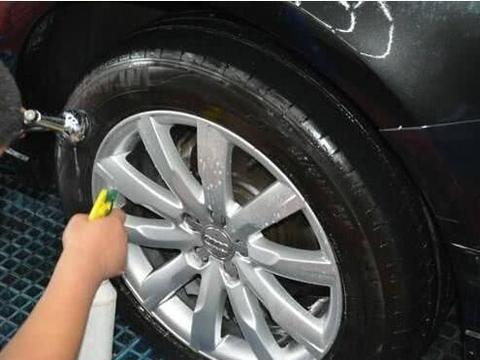 4S店保养有猫腻，这3种坚决不做，工作人员：人精，不好骗