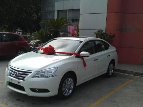 12万新车送去保养，一夜之间变废铁，维修店：先给我3万