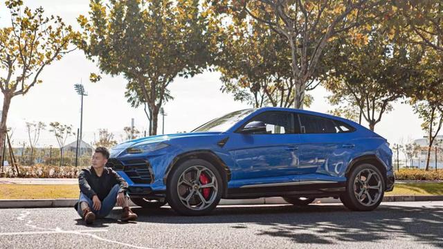 本是同根生,Q8、卡宴Coupe、Urus开起来有多大差别?