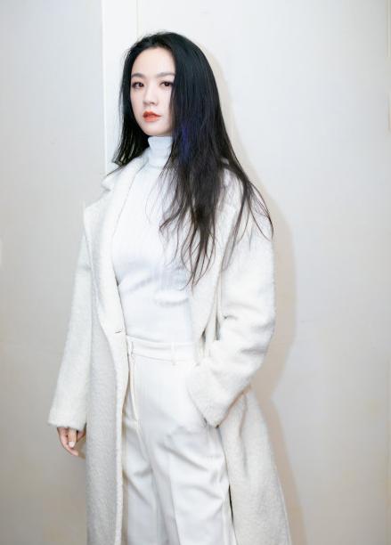 汤唯，一张照片就能上热搜，身材怎么养成的？
