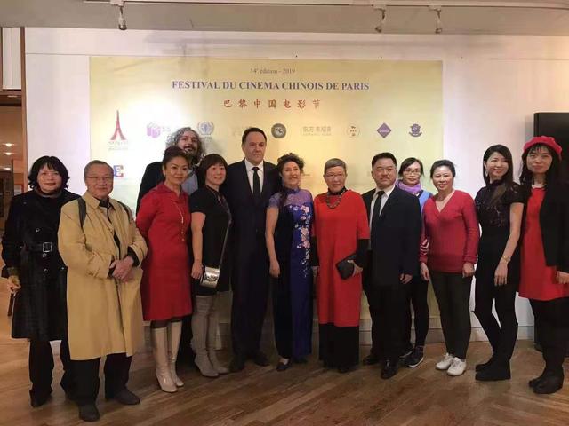 刘苗苗携《红花绿叶》荣获巴黎中国电影节特别奖
