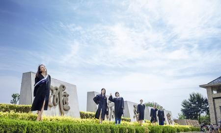 我国很“不错”的4所二本医学院，综合排名不高，学生却很好就业