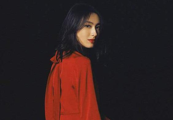 31岁梁洛施人生赢家！与李泽楷分手拿巨额抚养费，3个儿子成王牌