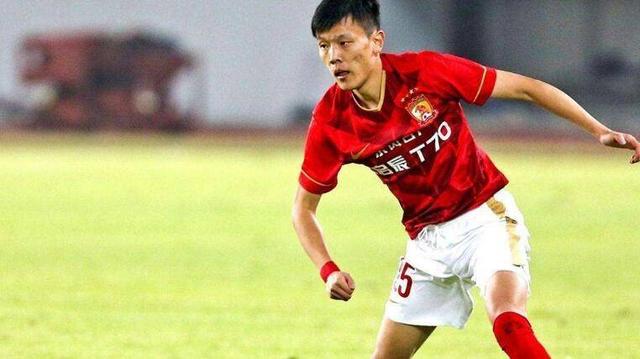 国安后防需补强引援，邹正和赵宏略成为两大合适人选