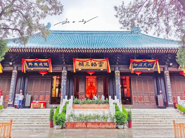 为什么西安的“城隍庙”不叫“城隍庙”，而是叫做“都城隍庙”？