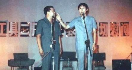 曾是相声界“影帝”多次荣登春晚却因酒驾车祸与世长辞，年仅48岁