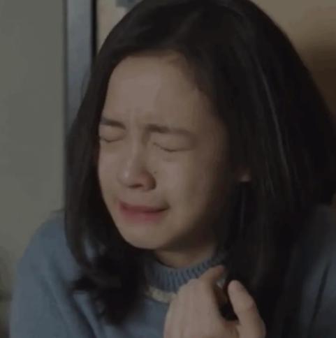杨烁对儿子凶过头了，这是第一次在小孩脸上看到隐忍：哭都要憋着