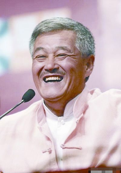 娱乐圈和赵本山关系“不一般”的六位女星，最后一位和他“闹掰”