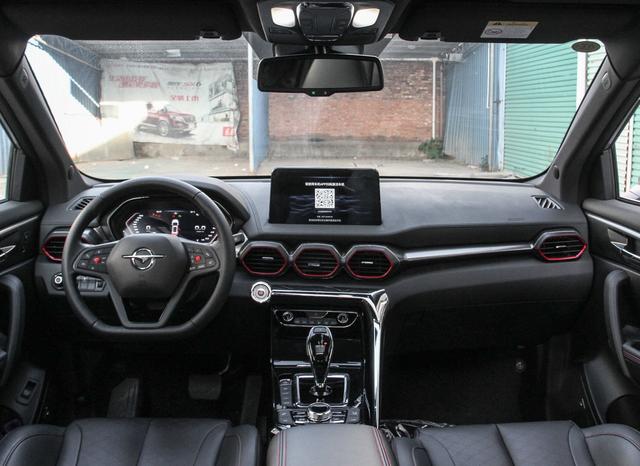 不到8万的价格有30万的性能?这款帅气SUV标配1.6T,7.8秒破百