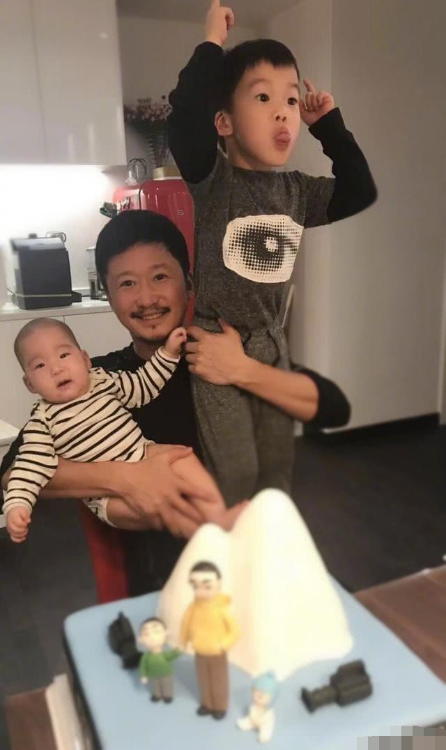 吴京给儿子取名吴所谓，以为够随便了，得知袁泉女儿叫啥，服了