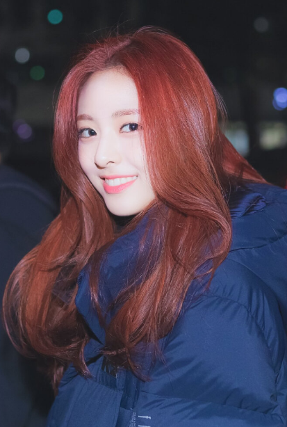 JYP女团的忙内各有特色，安昭熙娃娃脸，最小的艺人如今只有16岁
