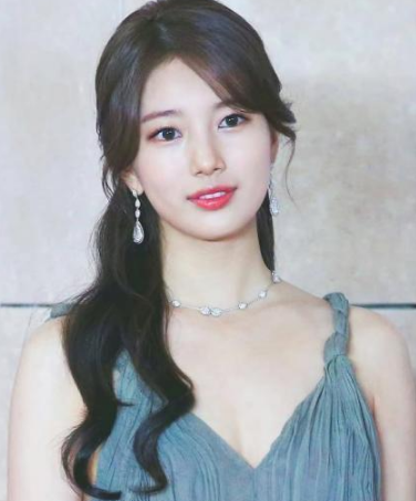 JYP女团的忙内各有特色，安昭熙娃娃脸，最小的艺人如今只有16岁