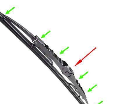 答网友问：汽车雨刮器应该如何保养？