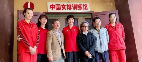 《中国女排》朱婷等人真人出演，魏秋月缺席原因曝光！名单抢先看