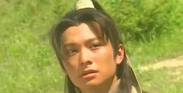 吴启华版《倚天》少年张无忌，年轻时初恋脸，现中年发福去卖鱼蛋