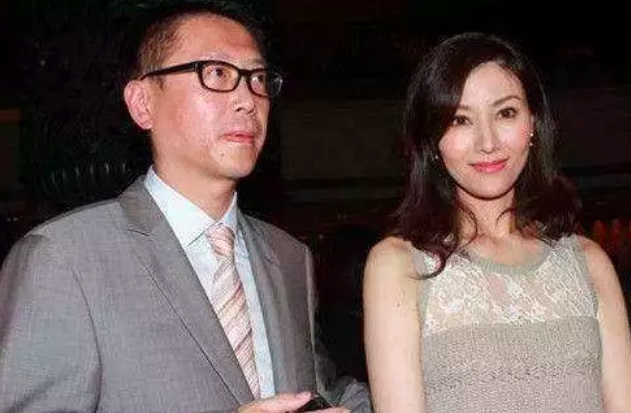 家族财富420亿，父亲每月只给他花200万，1750年才能花完