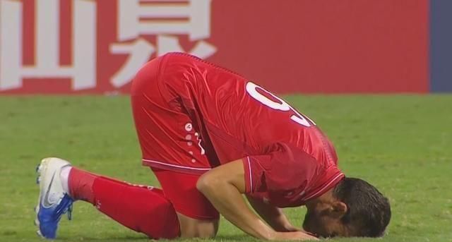 远超日本！中超球员人均年薪千万，仅低于五大联赛水平