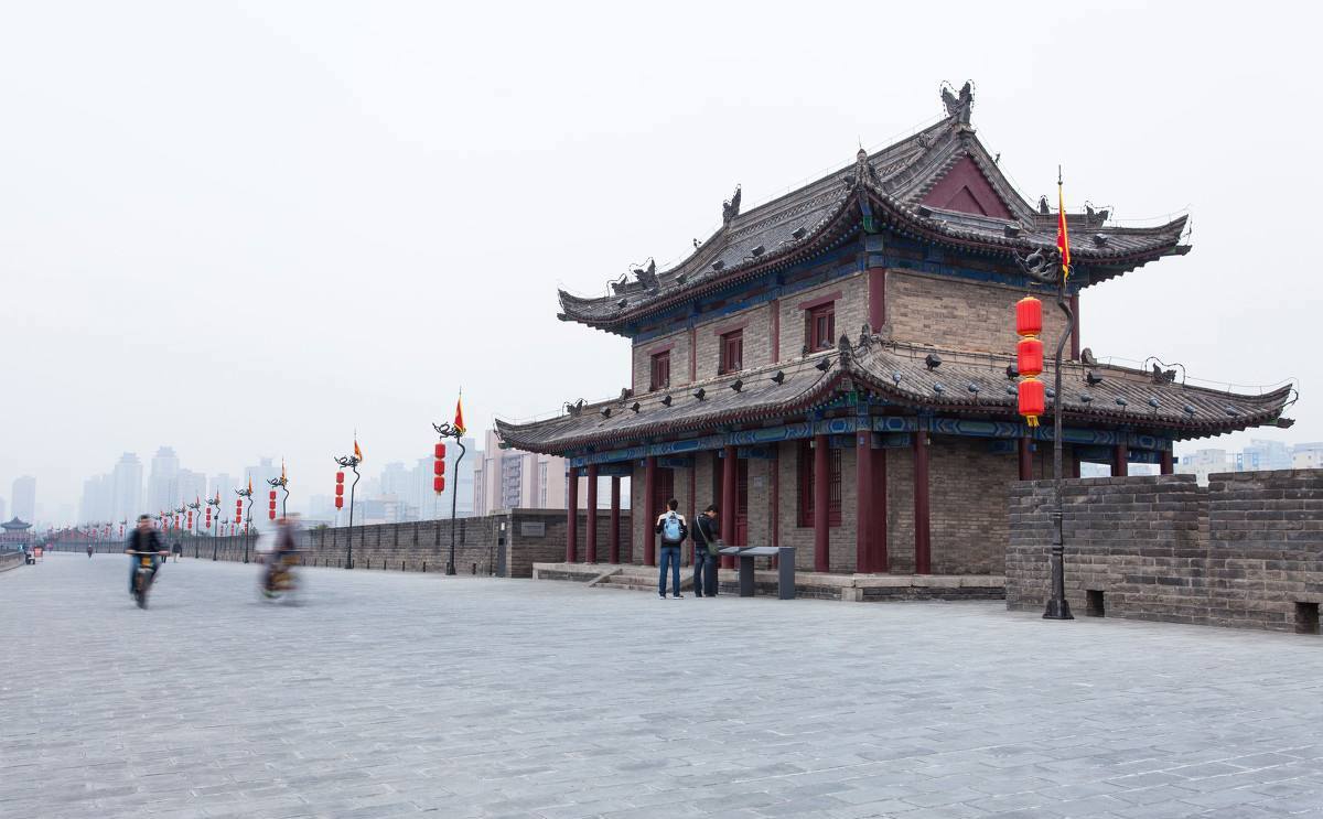 以盛世夜景著称的西安，如今多个景点被灭灯，游客惋惜魅力不再