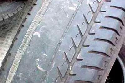 轮胎“吃胎”是什么原因? 怎么办?