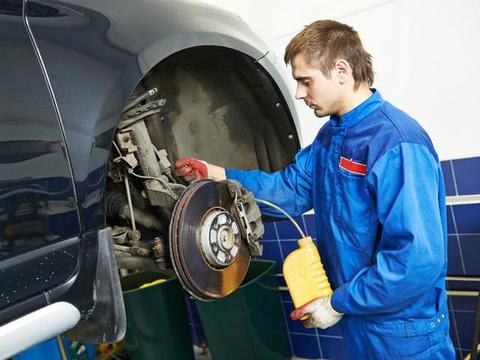 为什么维修厂都不愿意更换刹车油？