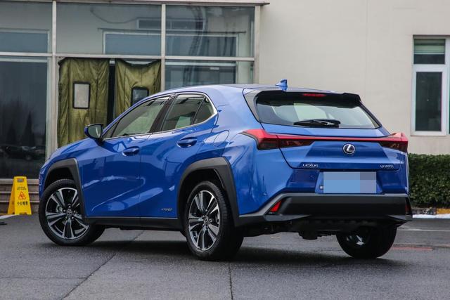 预算30万，这4款豪华SUV适合女性开