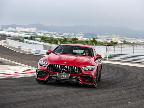 为何对奔驰来说，超跑只是帅，没有跑比较快呢？