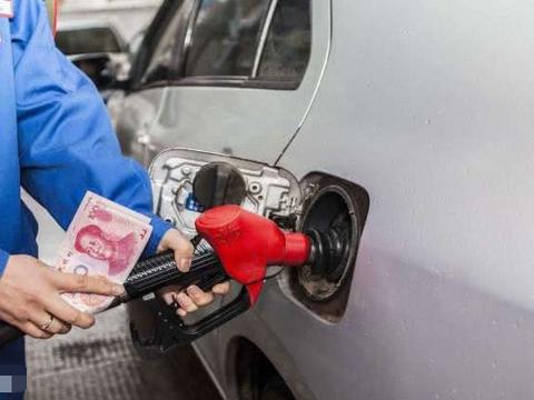 92号和95号汽油能有多大差距？听内行人说完，车主愣了