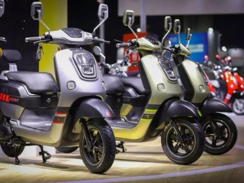 国内电动车满大街，为啥国外却一辆都见不到？外国人：傻子才买