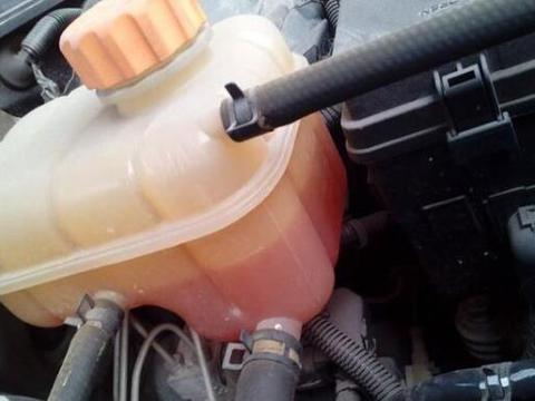 汽车保养车主需注意，错误的保养方法其实很伤车