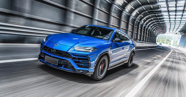 它跟奥迪Q7同平台打造,搭载V8发动机,零百加速世界第一