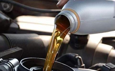 新车做第二次保养，需要换什么、保养什么？老司机来给你答案！