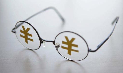 一副眼镜成本多少?中国7亿近视人8成被骗,揭秘眼镜业的3大坑