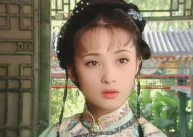 与焦恩俊,朱茵,庹宗华联袂主演的爱情剧《苍天有泪》播出,蒋勤勤在剧