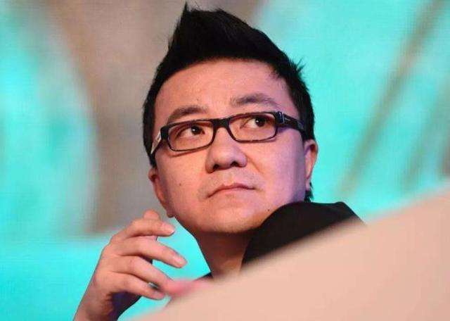 被鲁能自媒体选为世纪最佳教练董路搬昔日视频你犯国资流失罪