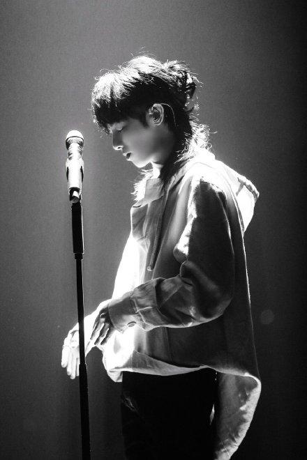 我是歌手2020第一集_华晨宇被逼上《我是歌手》,花花有情芒果没心,202