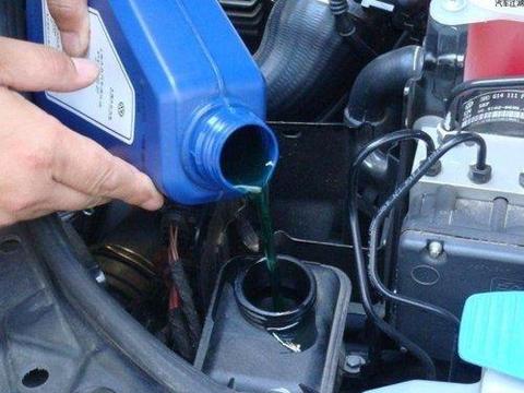 你是行驶多少公里后更换机油呢？看了你不后悔