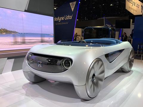 有开飞机的感觉 本田智能驾驶概念车发布