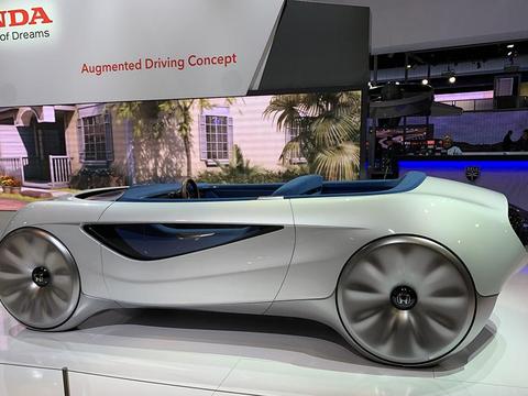 有开飞机的感觉 本田智能驾驶概念车发布