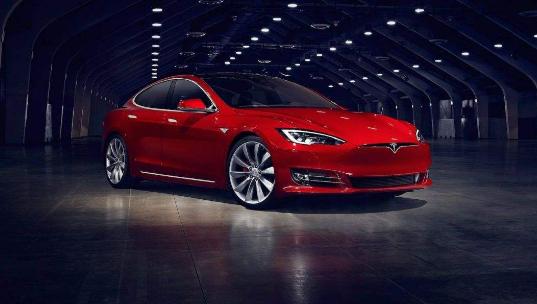 特斯拉的“暴力降价”：只管卖出去，其他的随你们闹