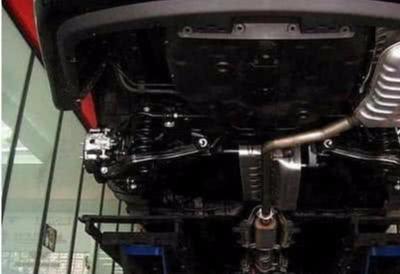 汽车底盘勿忽视，日常保养最重要，一旦出事，后果很严重